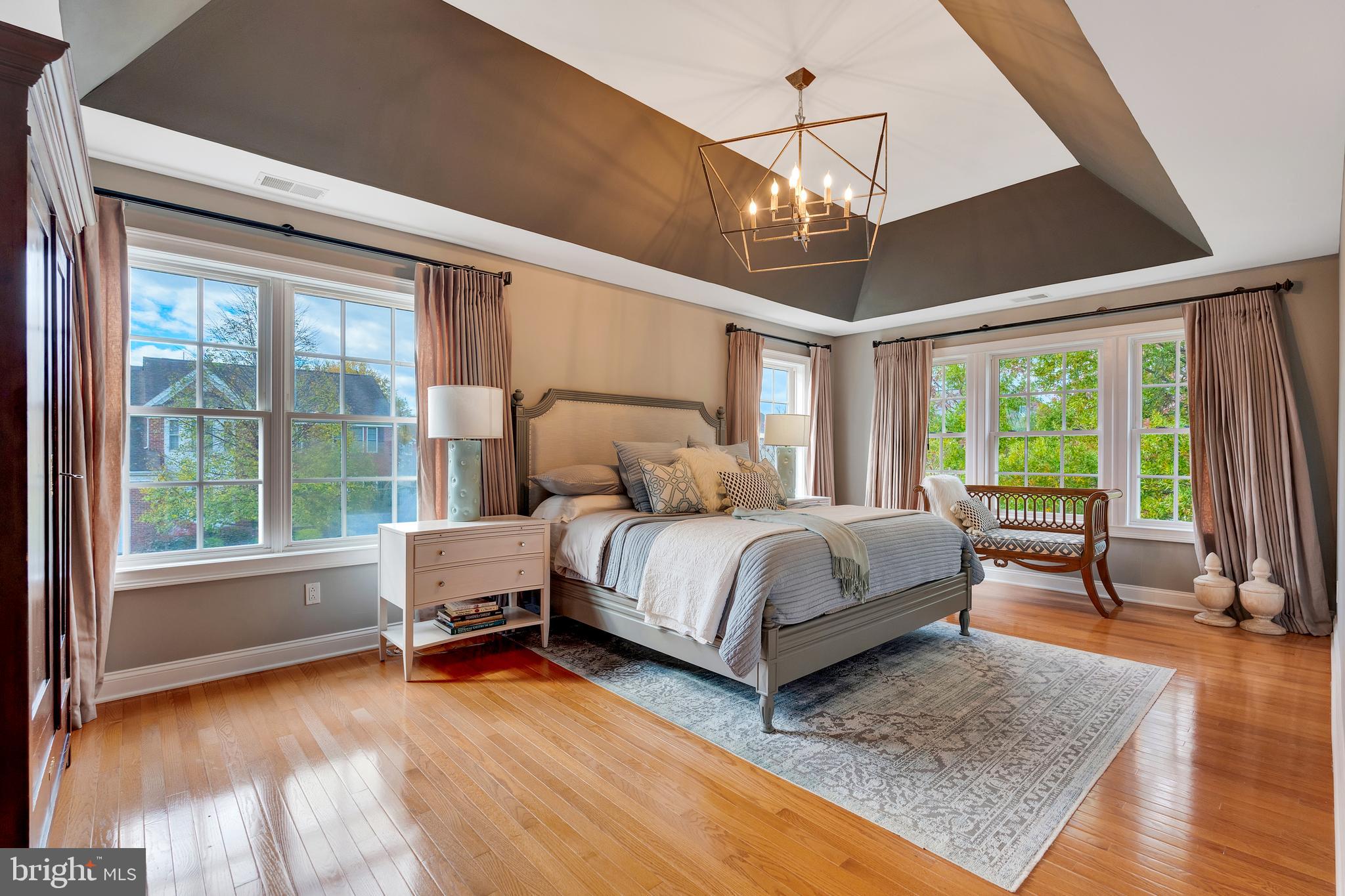 2765 HONEYSUCKLE LANE