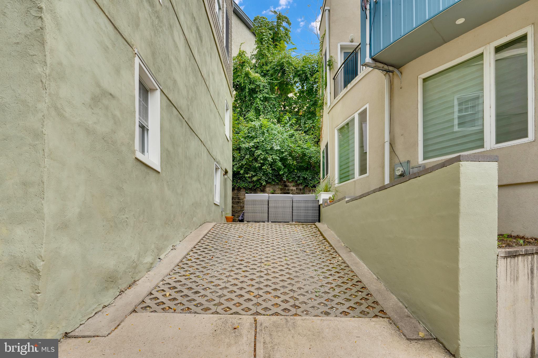 273 LYCEUM AVENUE 75