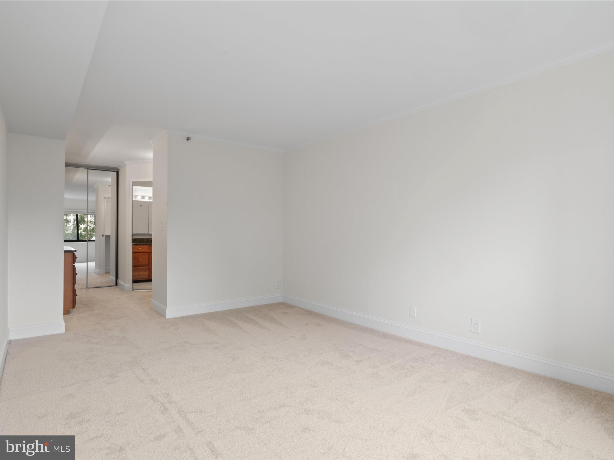 1600 N OAK STREET 524