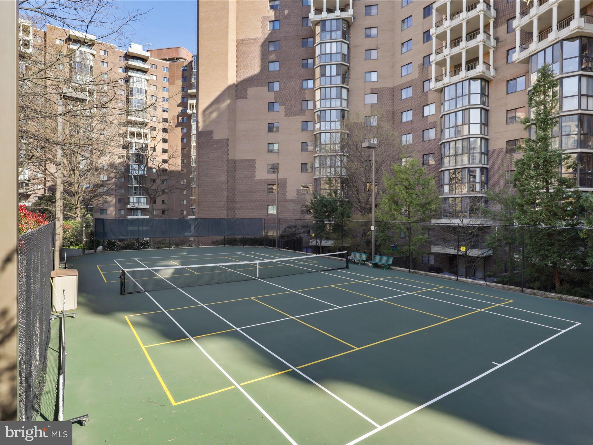 1600 N OAK STREET 524