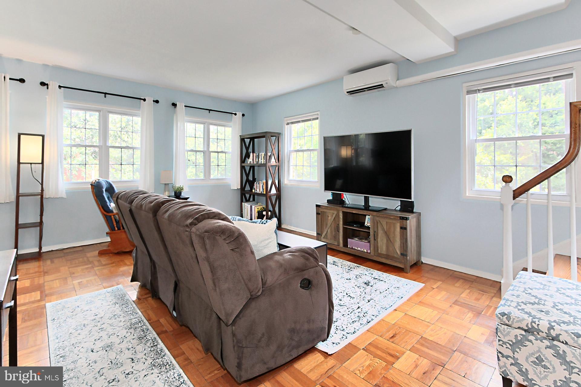 3508 Gunston Rd