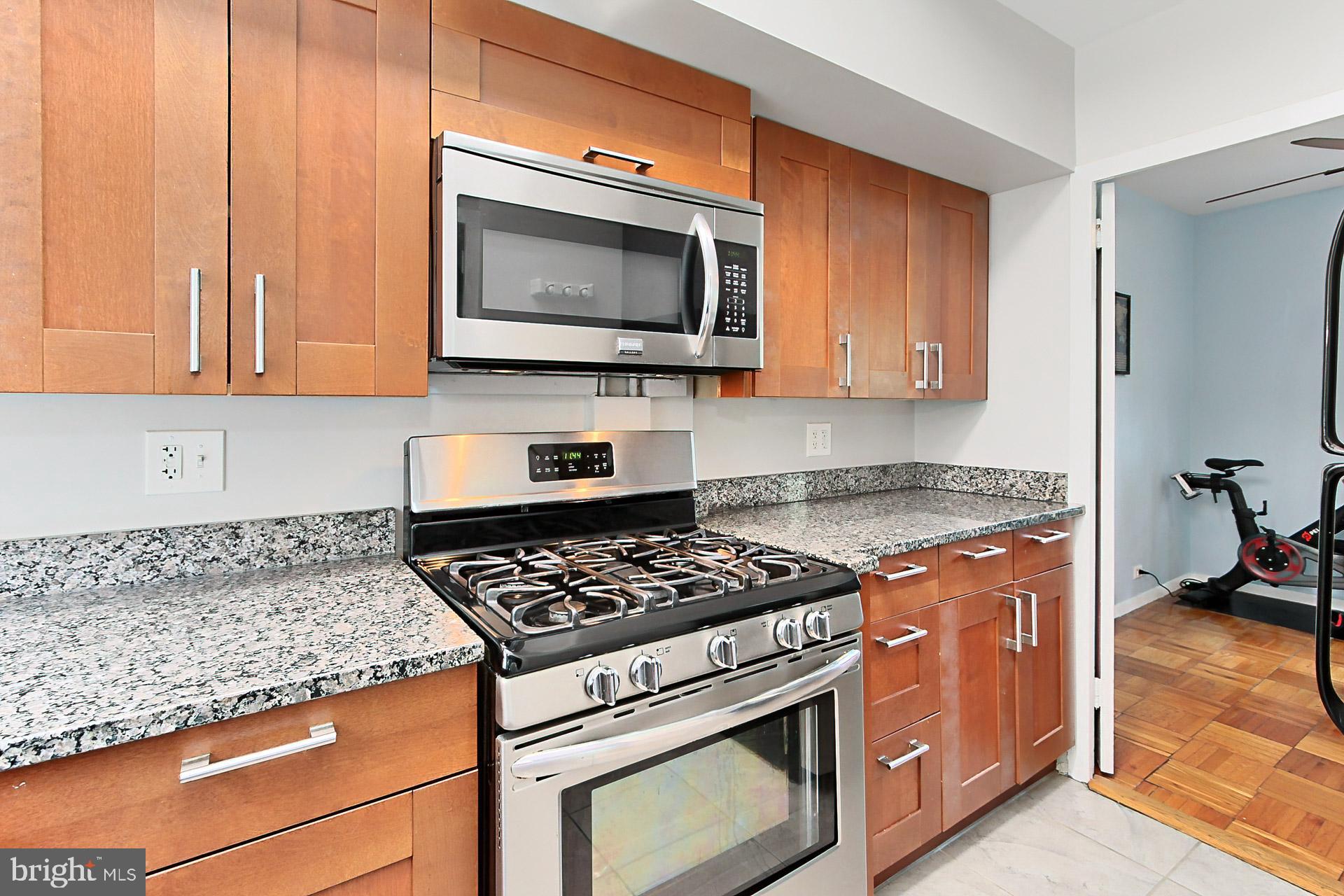 3508 Gunston Rd