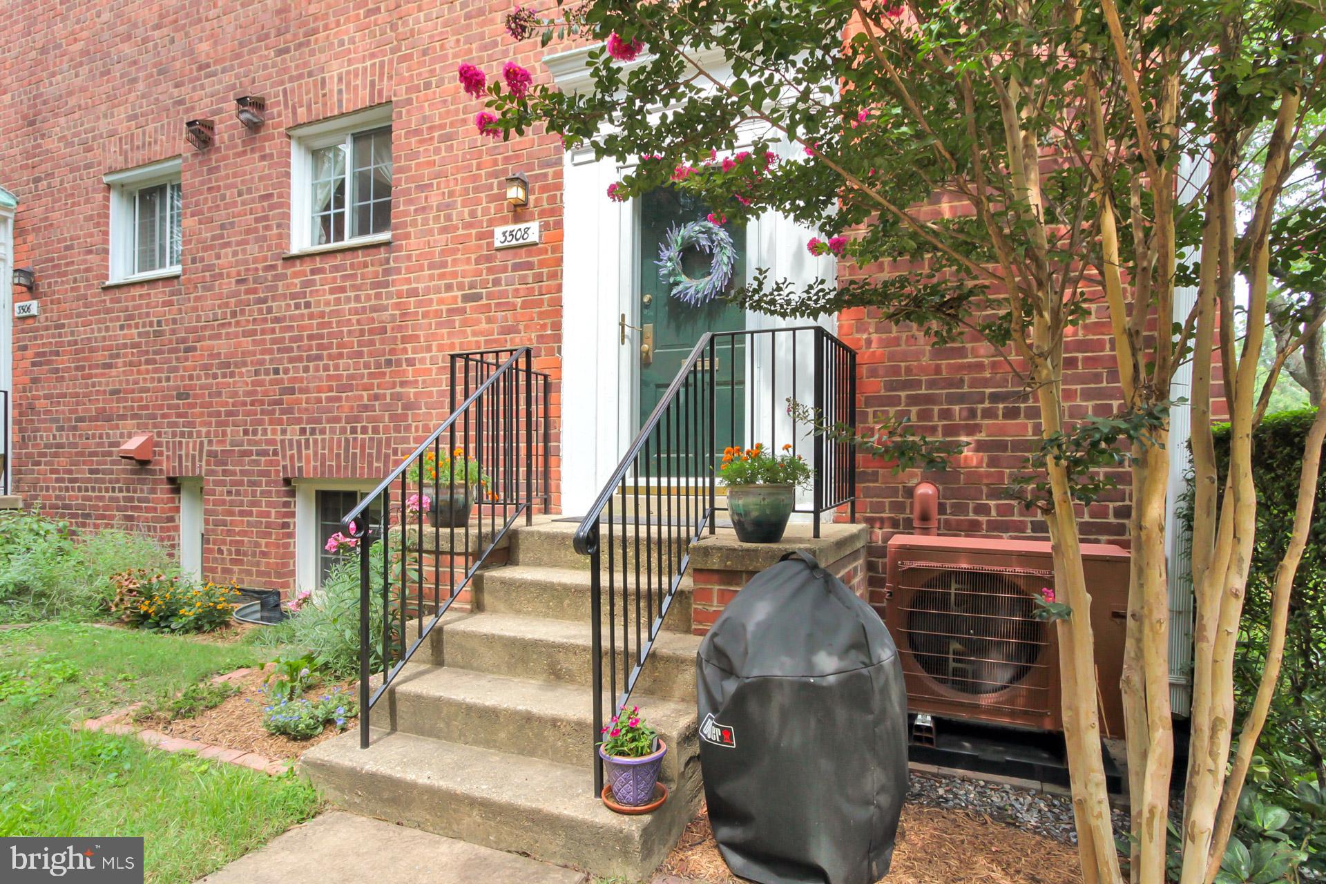 3508 Gunston Rd