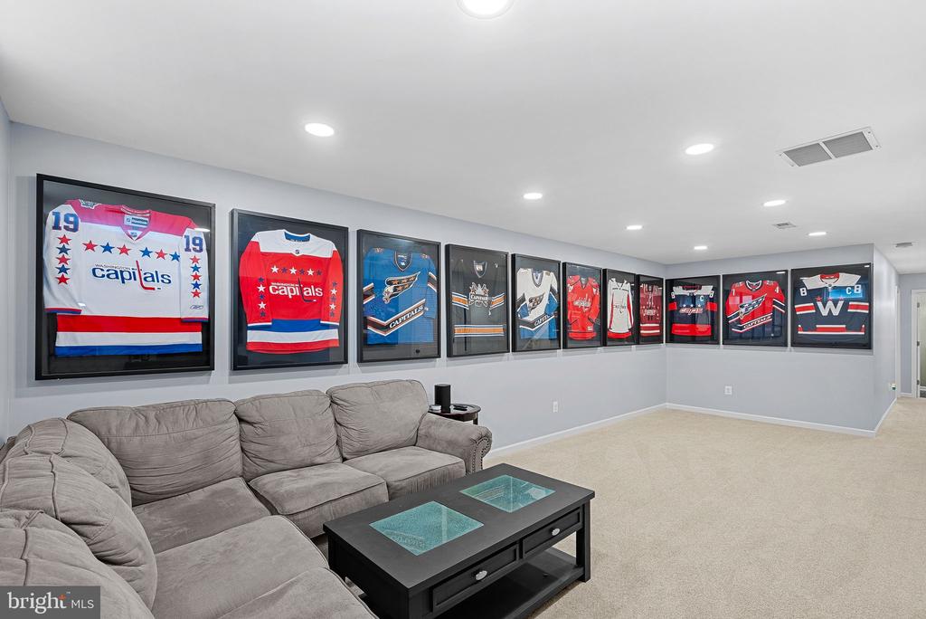 7721 MOVERN LANE