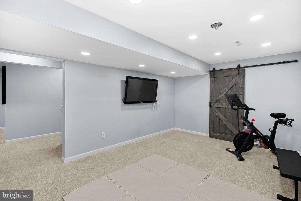 7721 MOVERN LANE