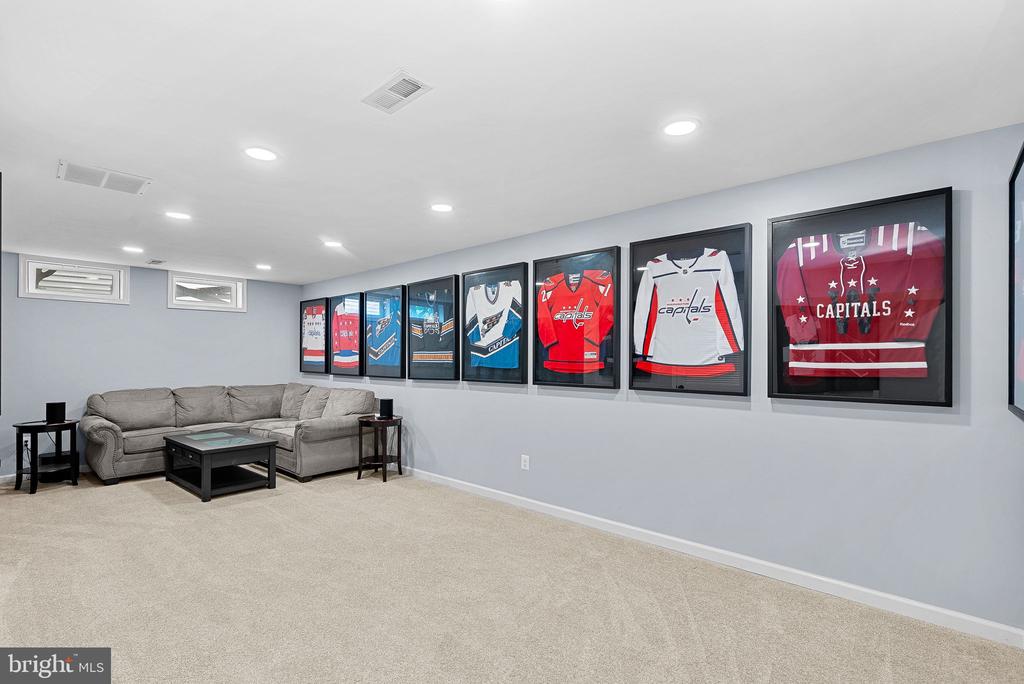 7721 MOVERN LANE