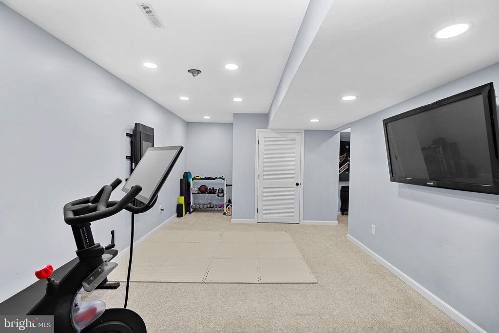 7721 MOVERN LANE