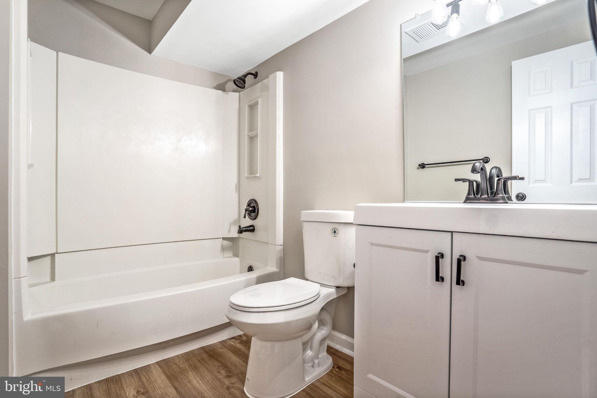 6614 Pelhams Trce