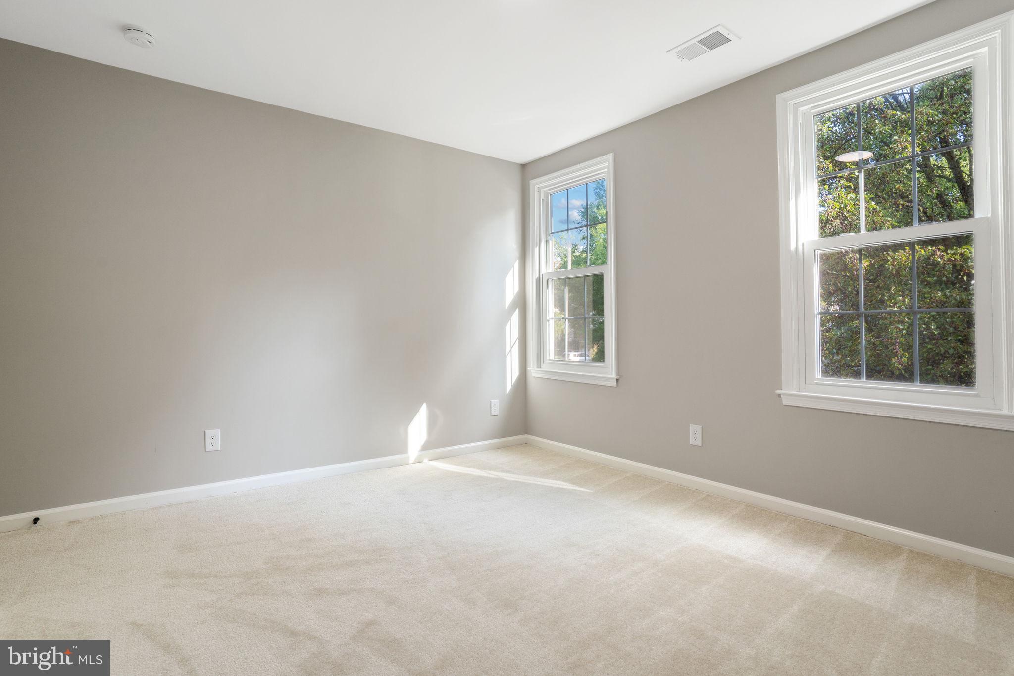 6614 Pelhams Trce