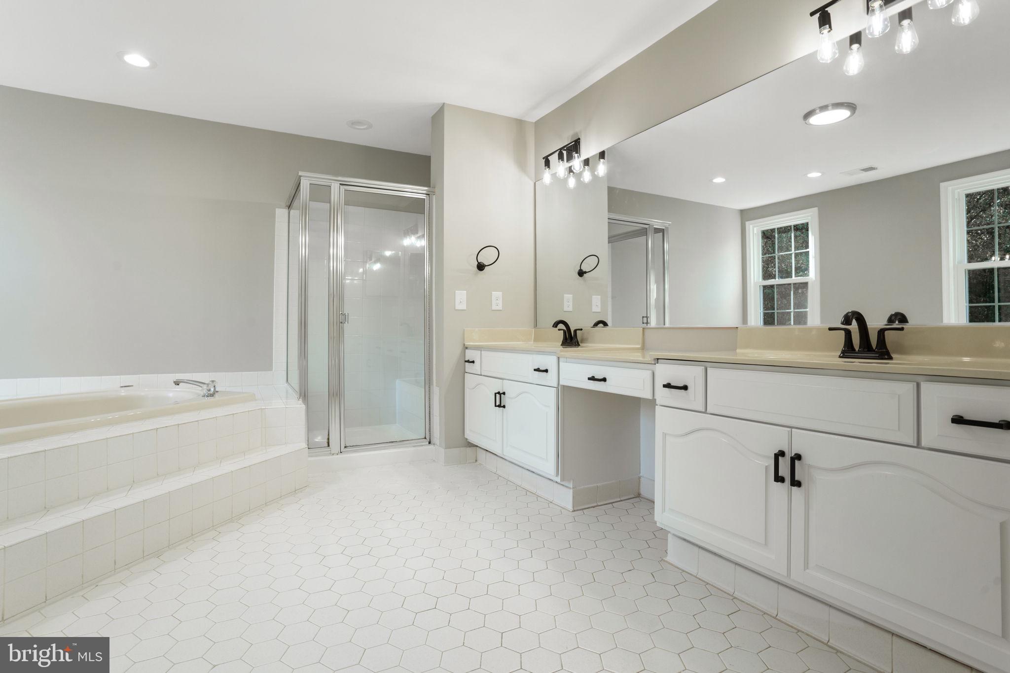 6614 Pelhams Trce