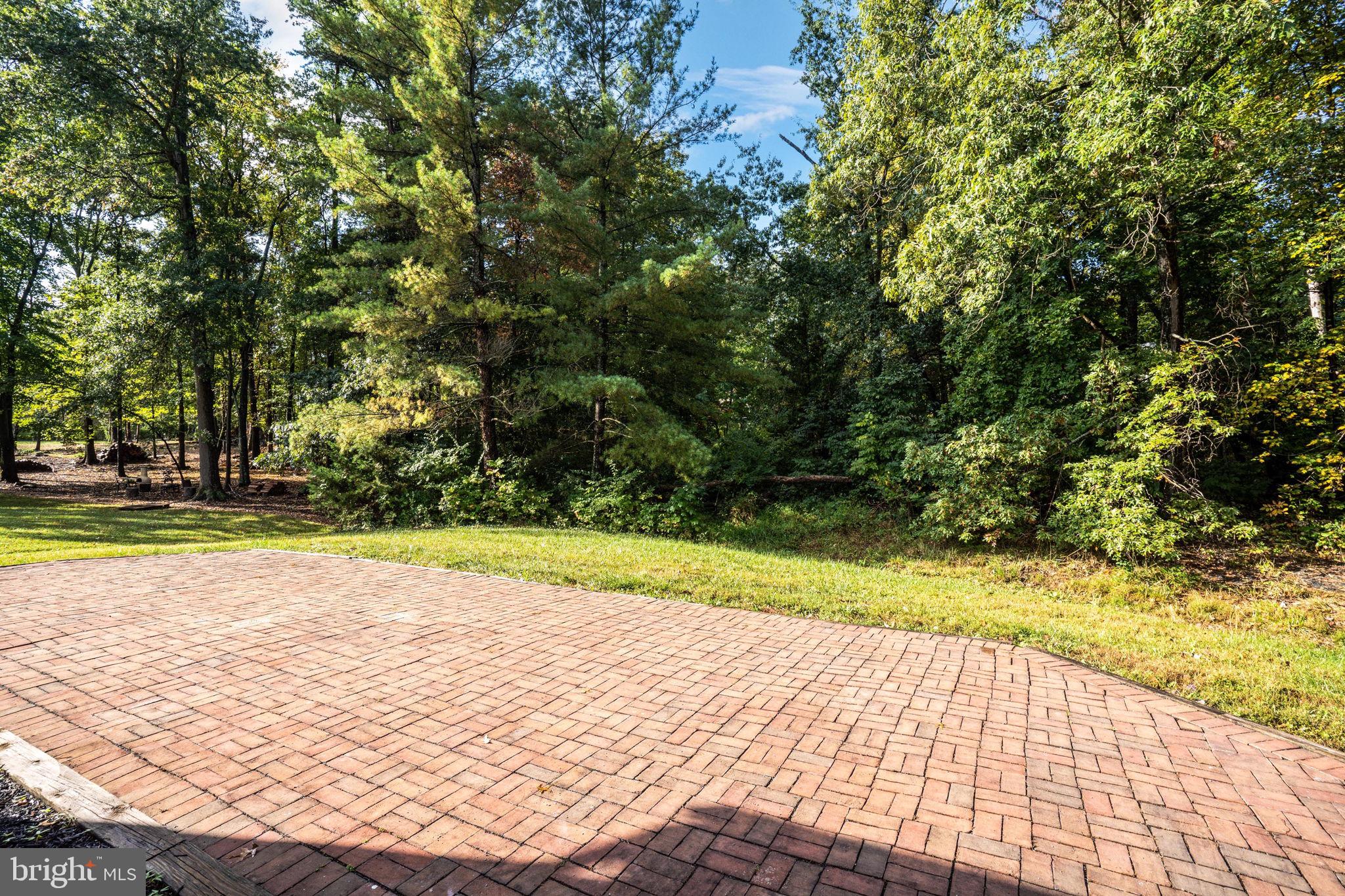 6614 Pelhams Trce