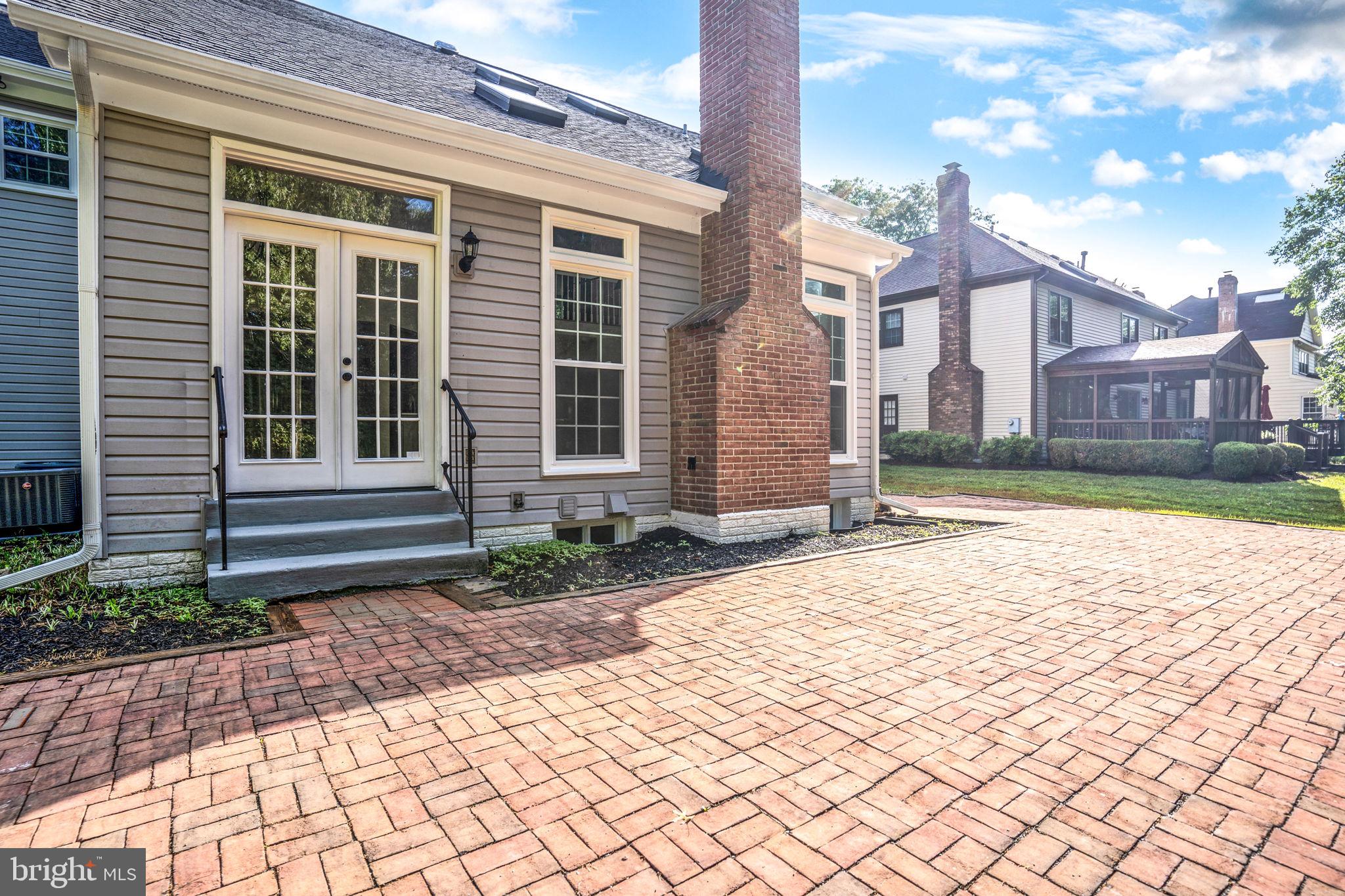 6614 Pelhams Trce