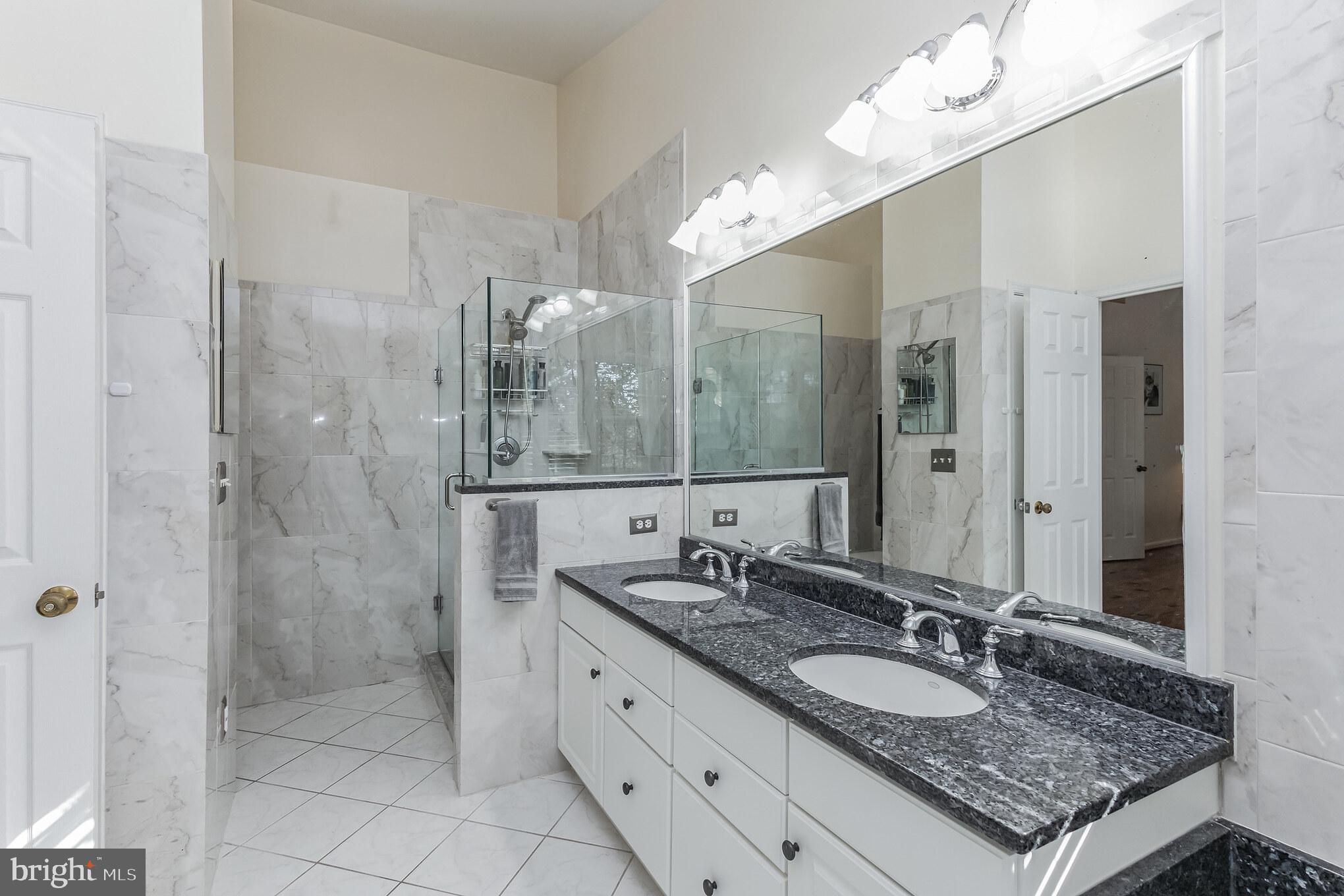 4026 Rosemeade Dr