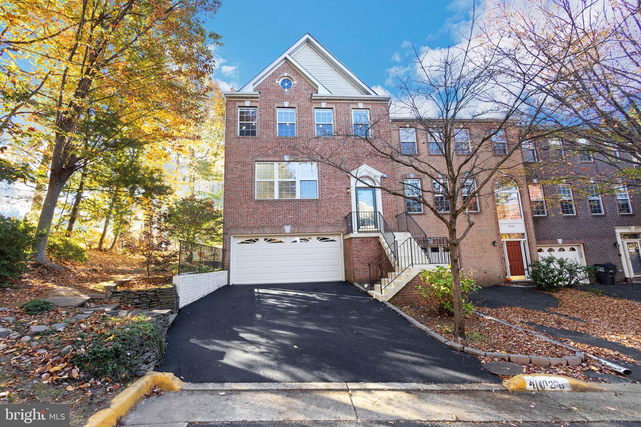 4026 Rosemeade Dr