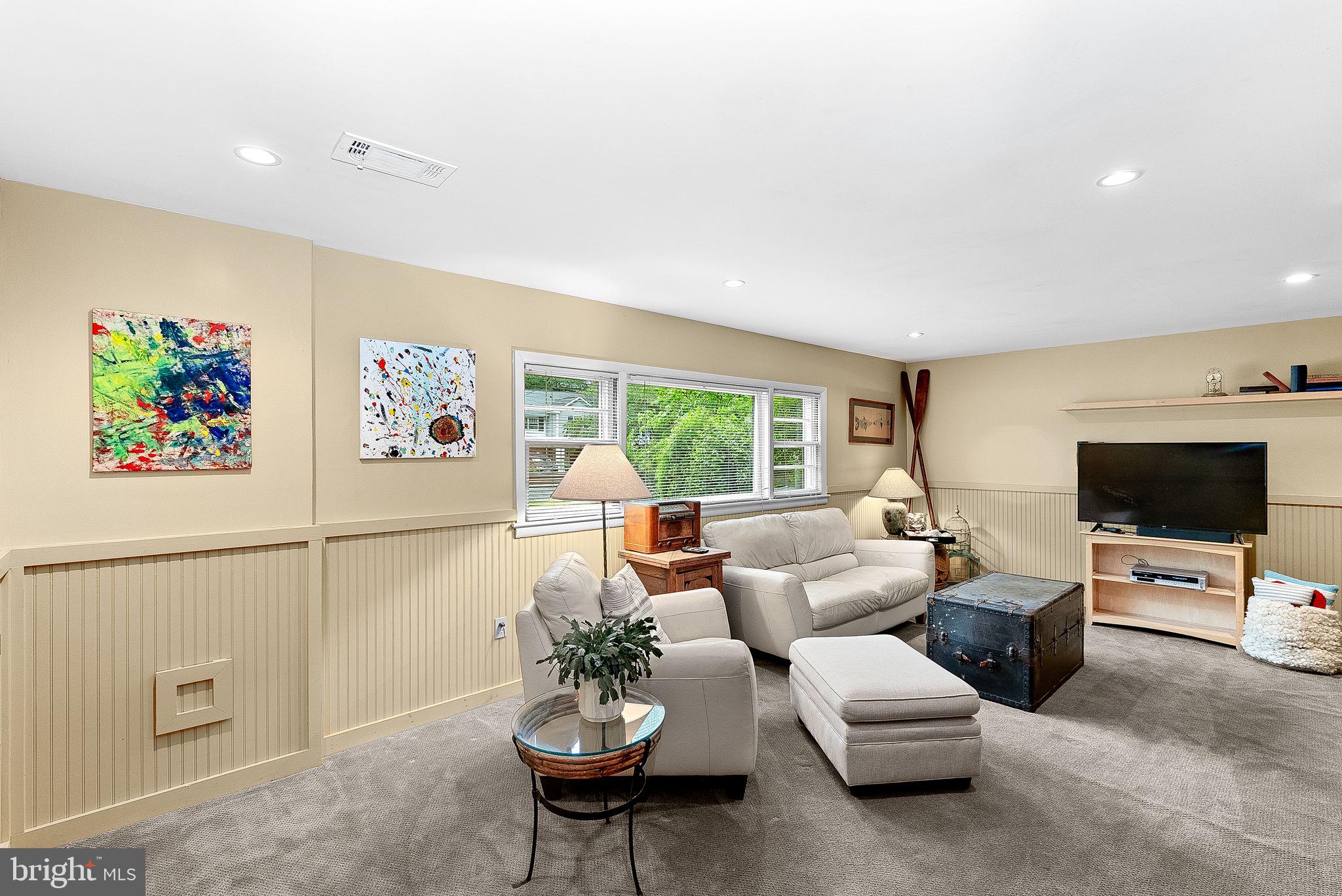 3608 Whispering Ln