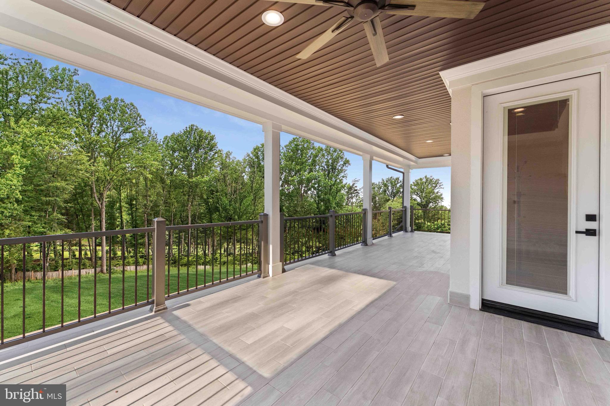 11721 PLANTATION DRIVE