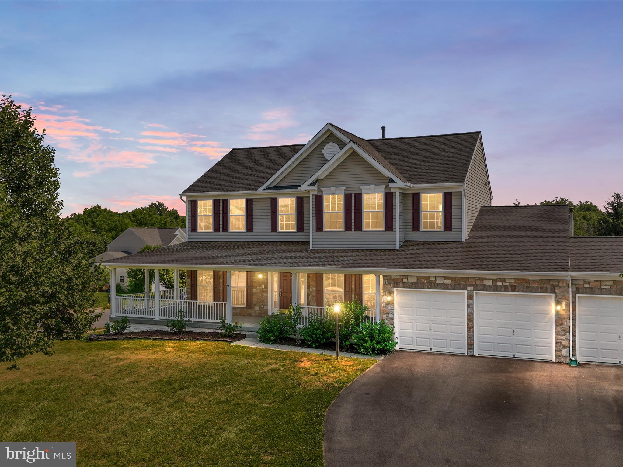 300 Swan Point Ct