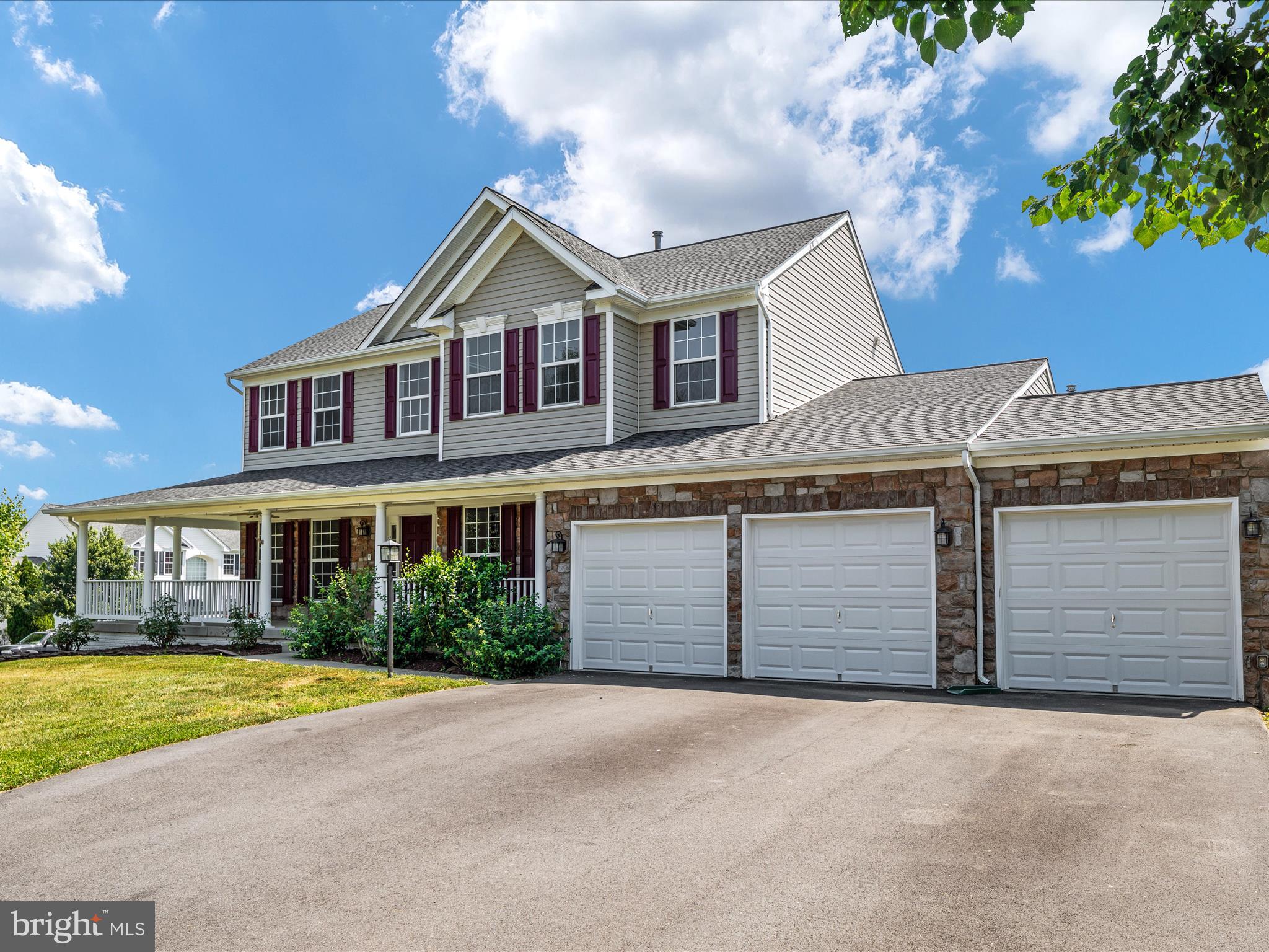 300 Swan Point Ct