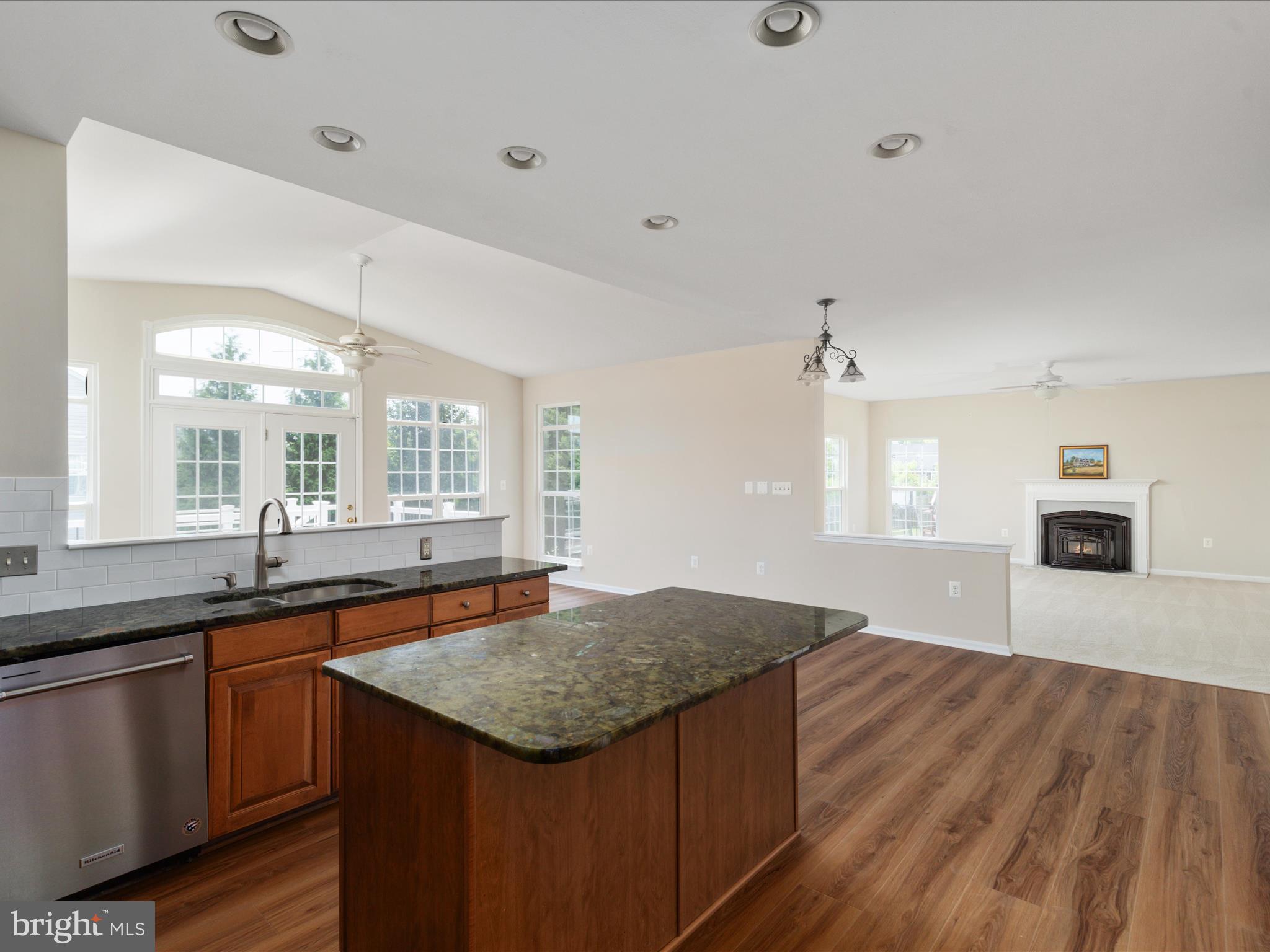 300 Swan Point Ct