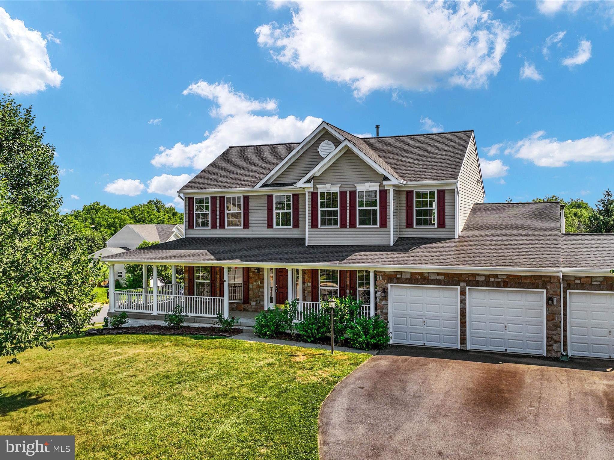 300 Swan Point Ct