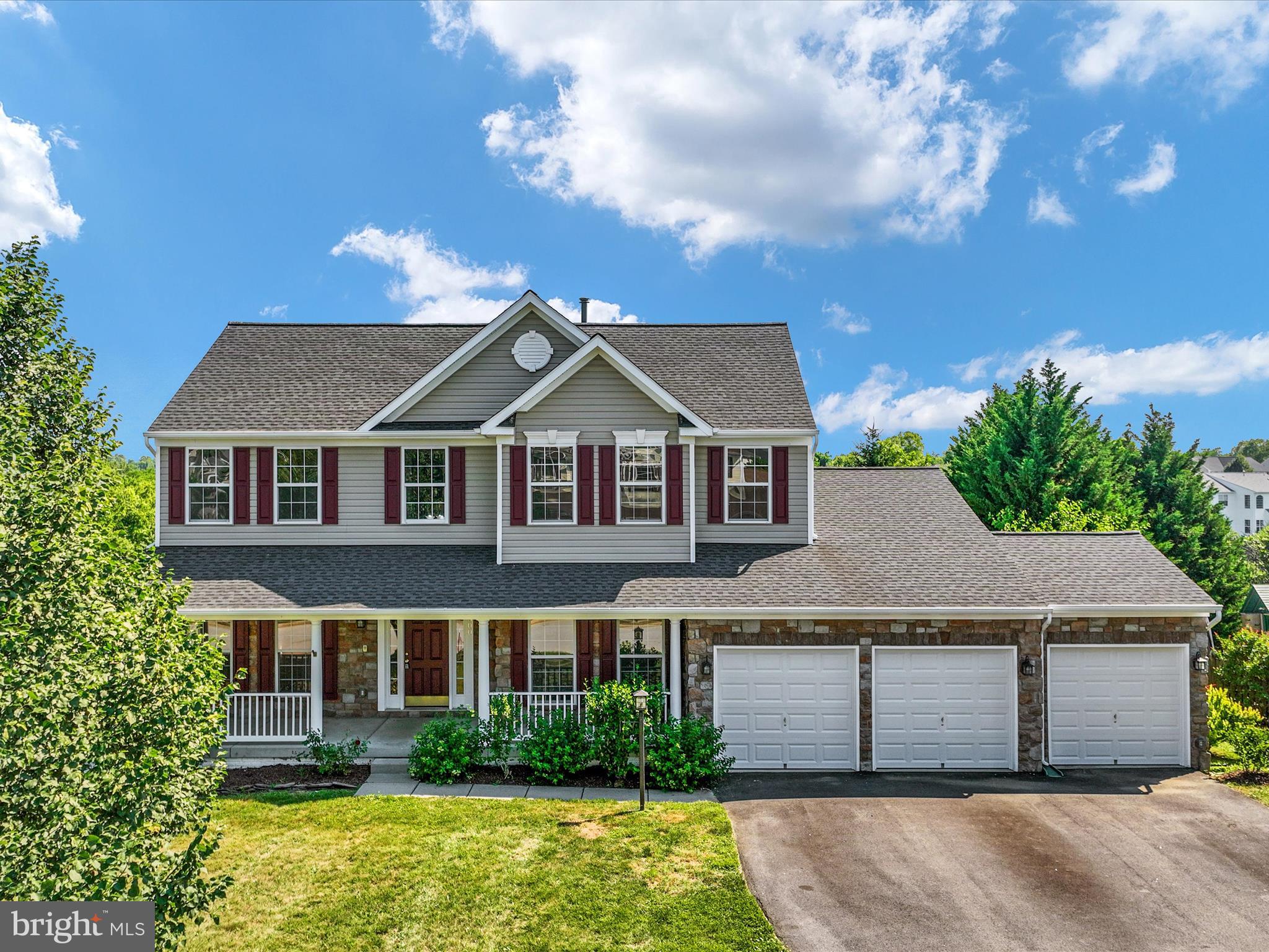 300 Swan Point Ct