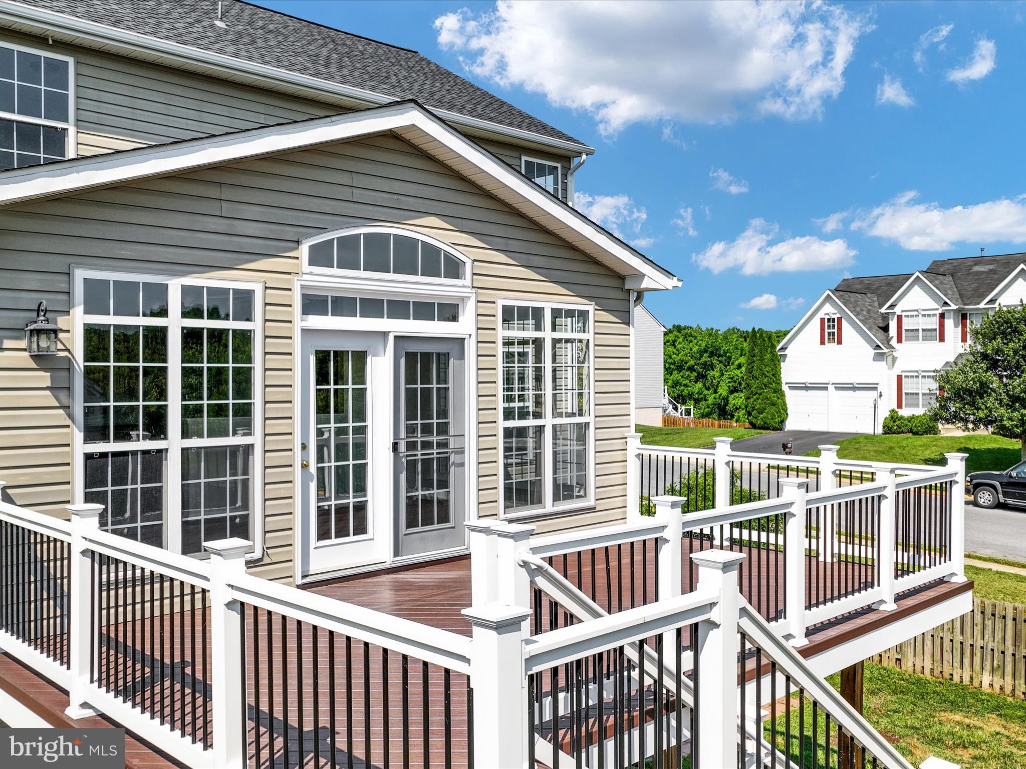300 Swan Point Ct
