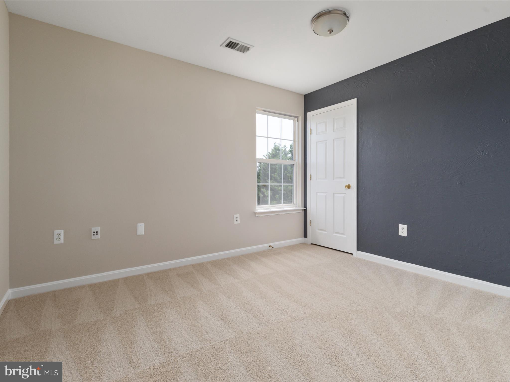 300 Swan Point Ct