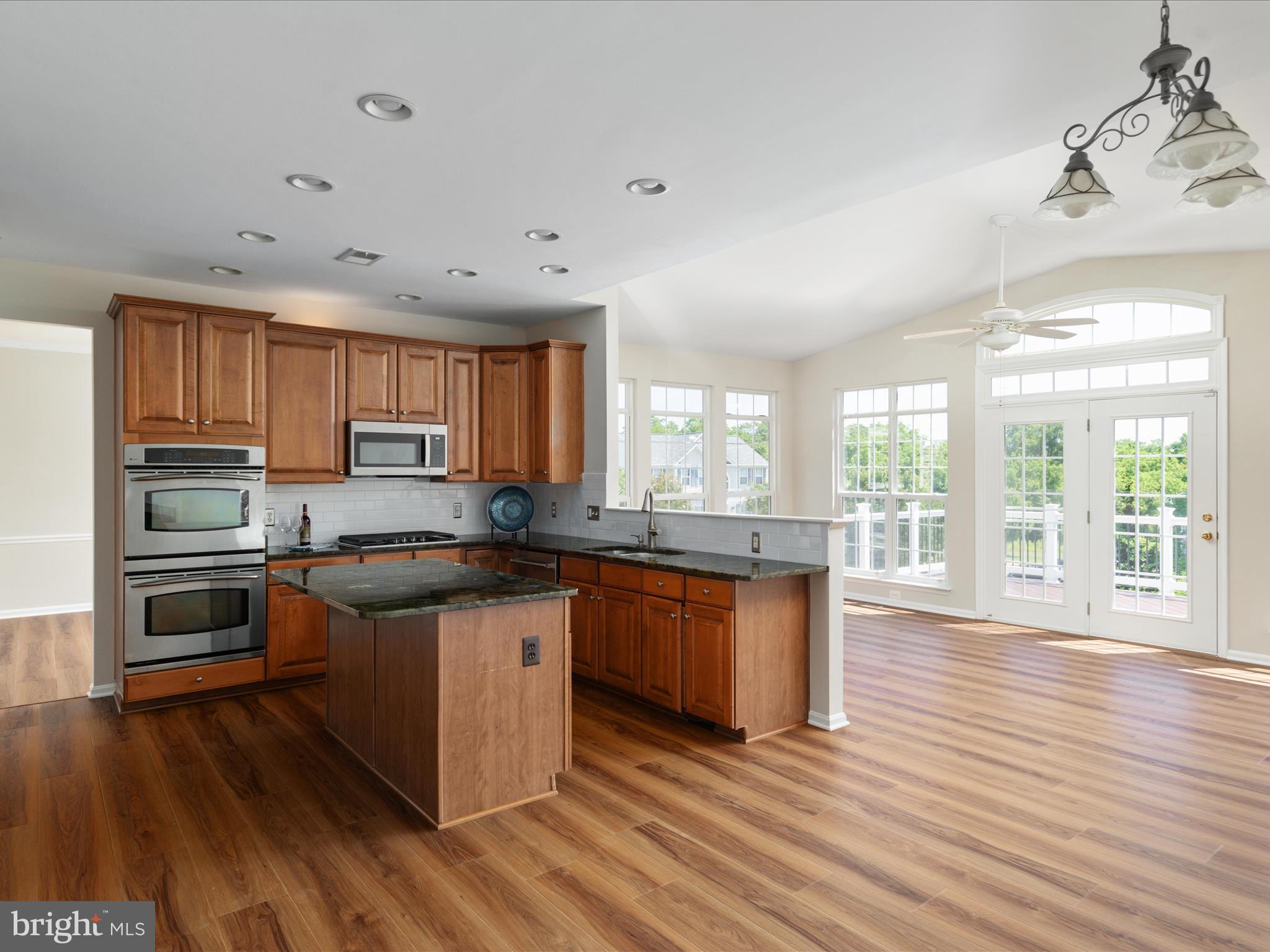 300 Swan Point Ct