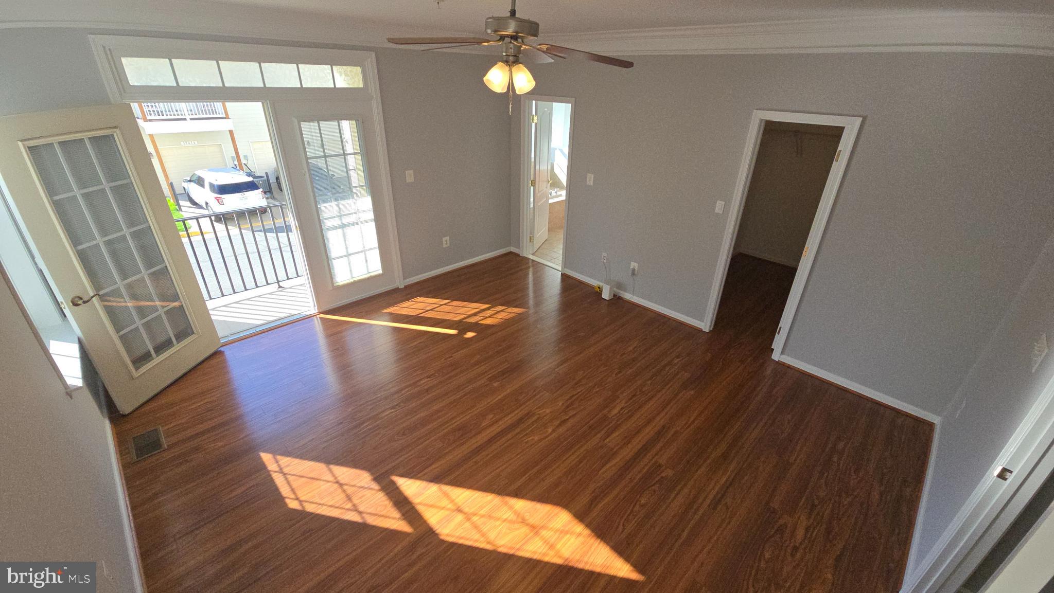 19404 DIAMOND LAKE DR