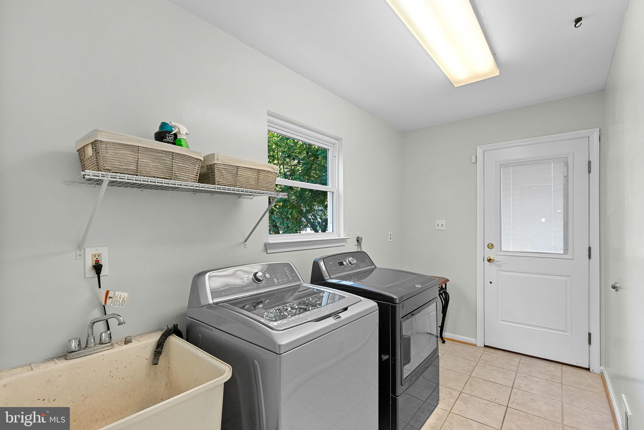 20017 GREAT FALLS FOREST DRIVE