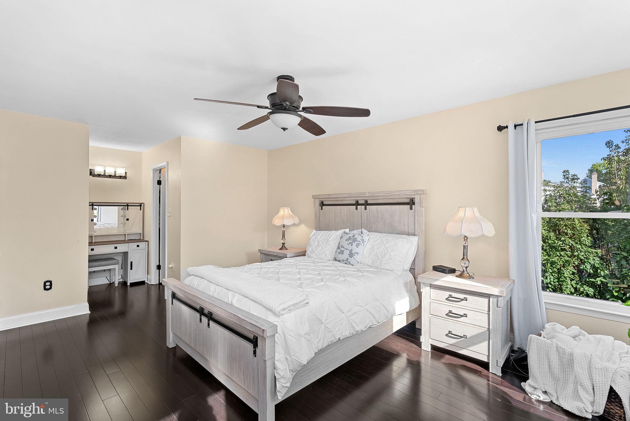 20017 GREAT FALLS FOREST DRIVE