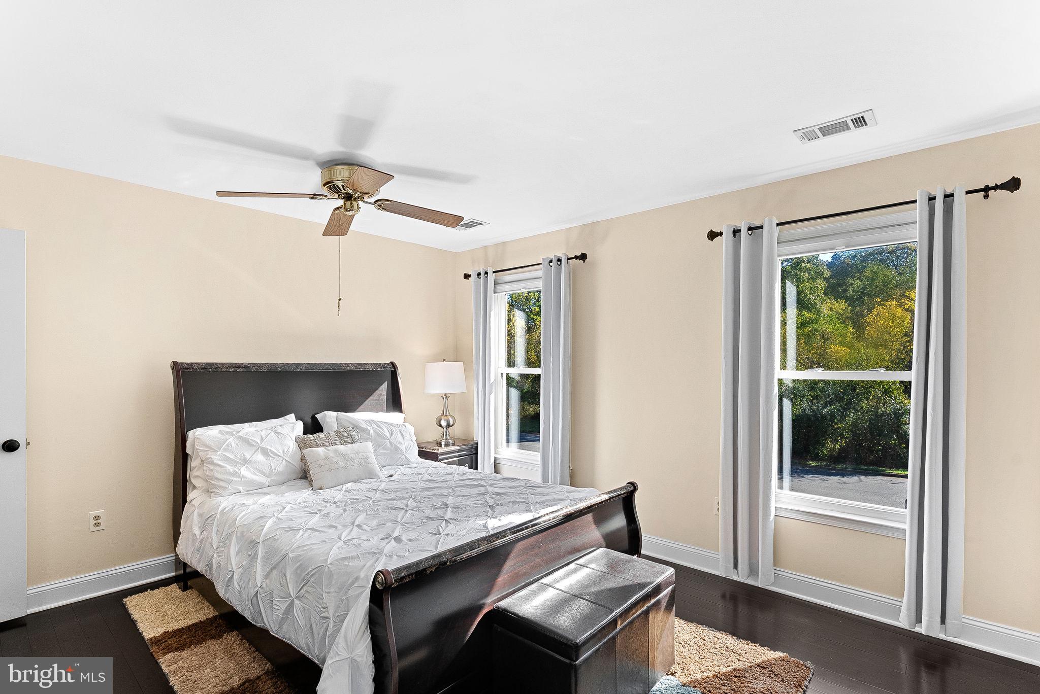 20017 GREAT FALLS FOREST DRIVE