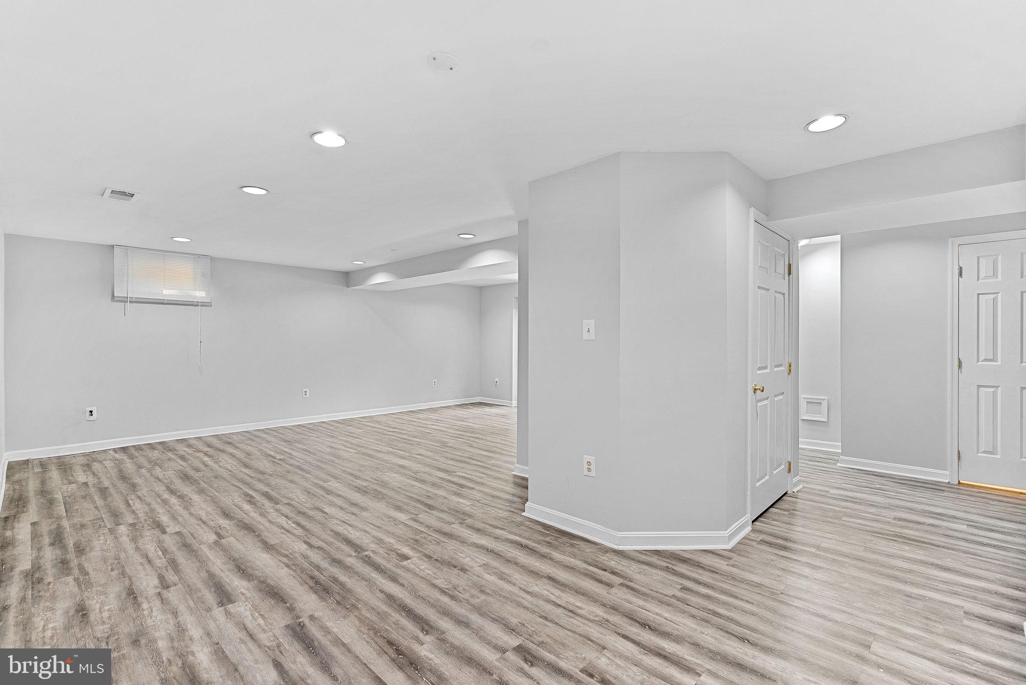 20017 GREAT FALLS FOREST DRIVE