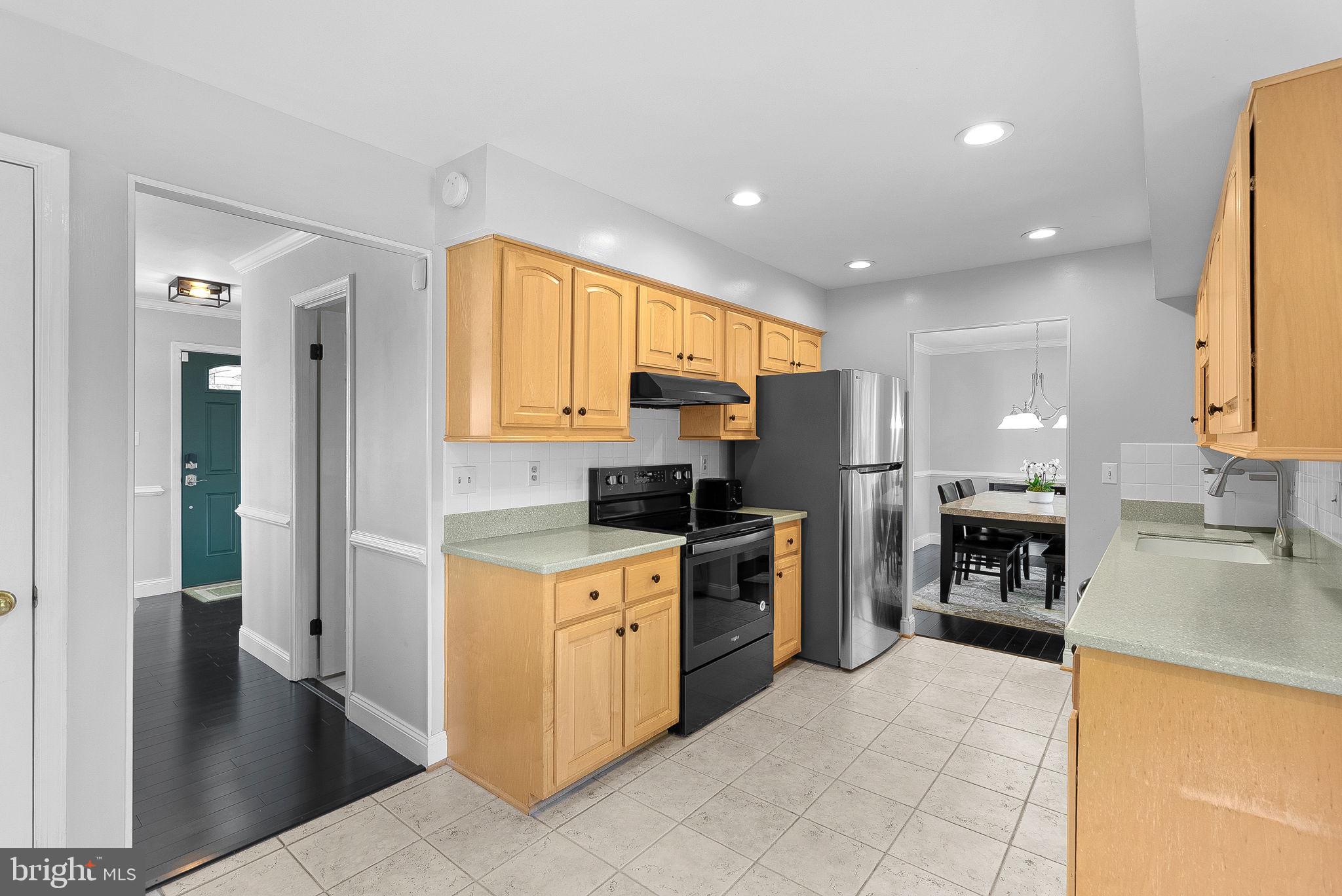 20017 GREAT FALLS FOREST DRIVE