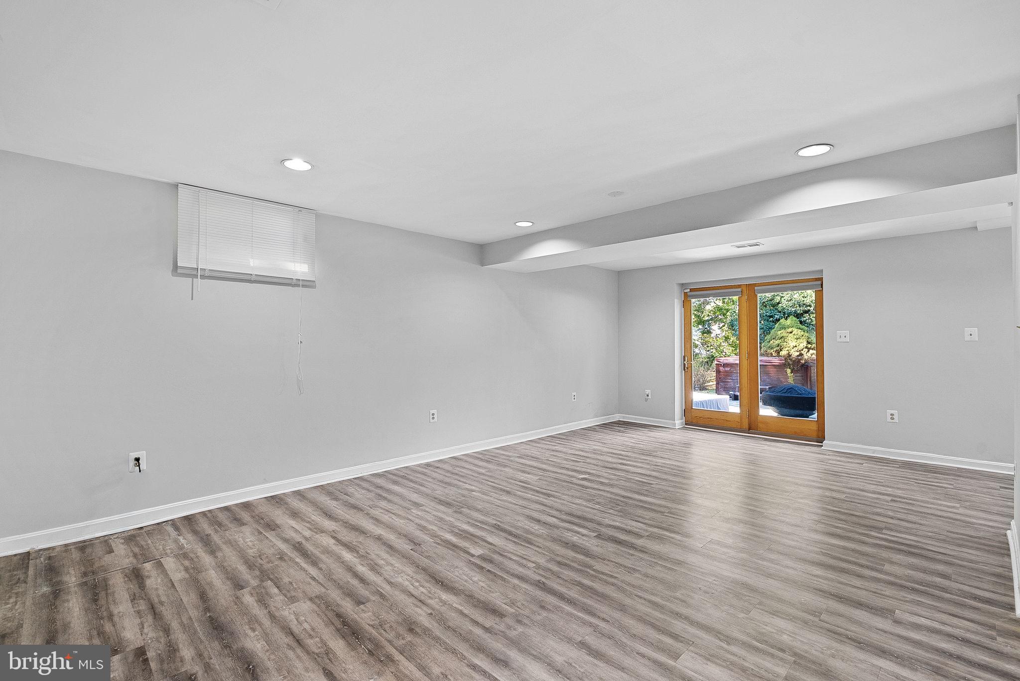 20017 GREAT FALLS FOREST DRIVE