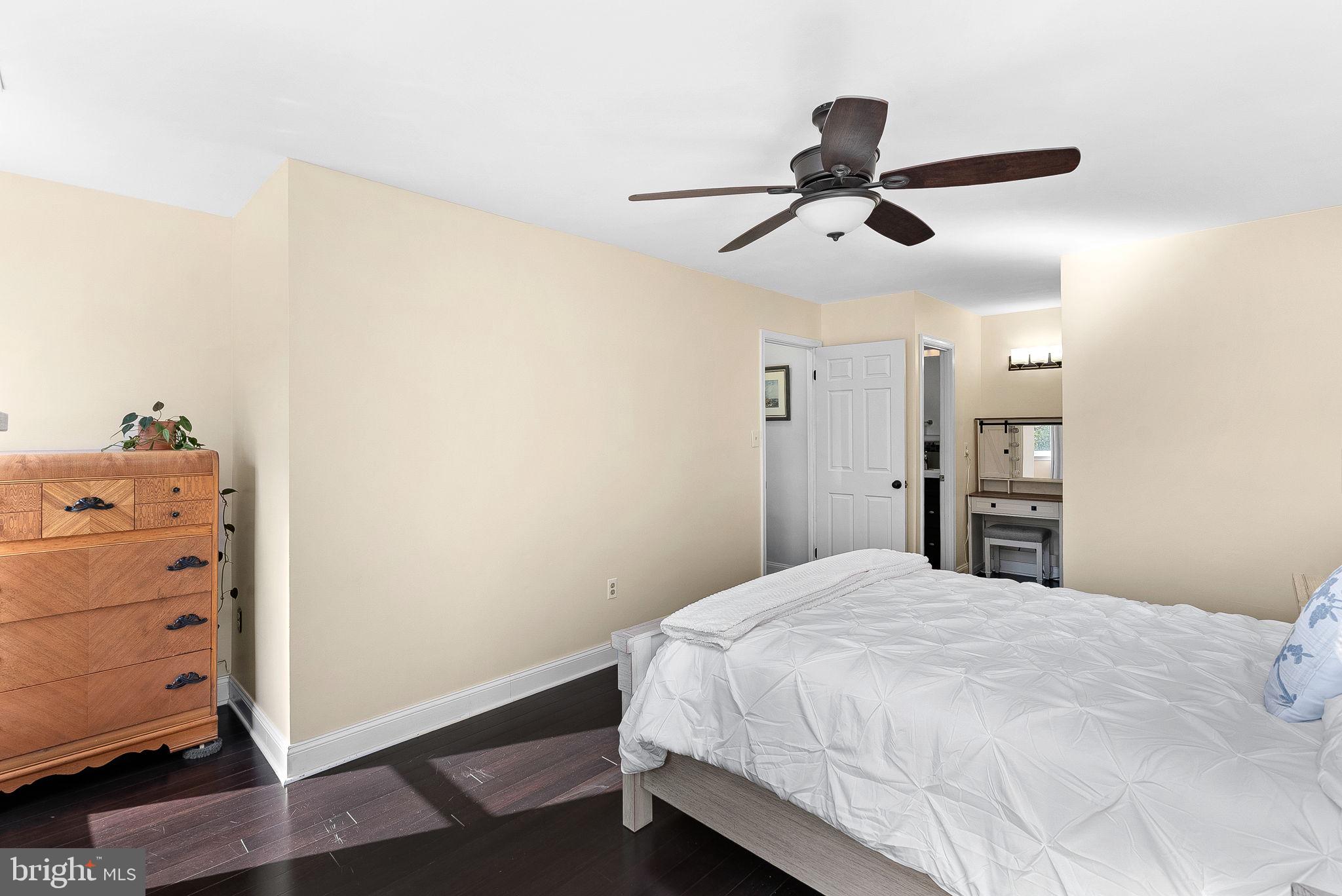 20017 GREAT FALLS FOREST DRIVE