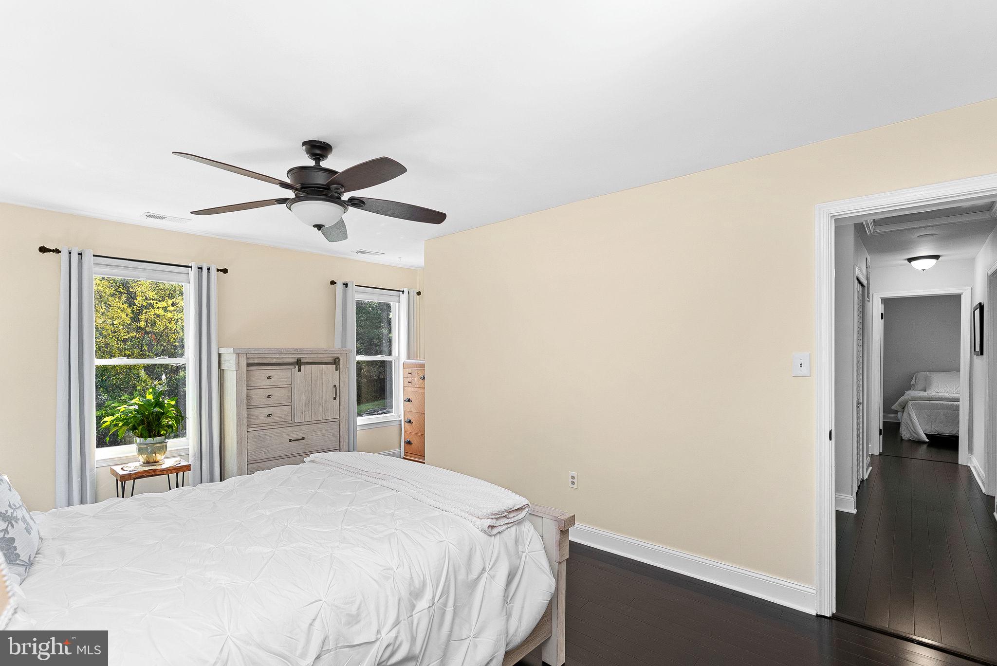 20017 GREAT FALLS FOREST DRIVE