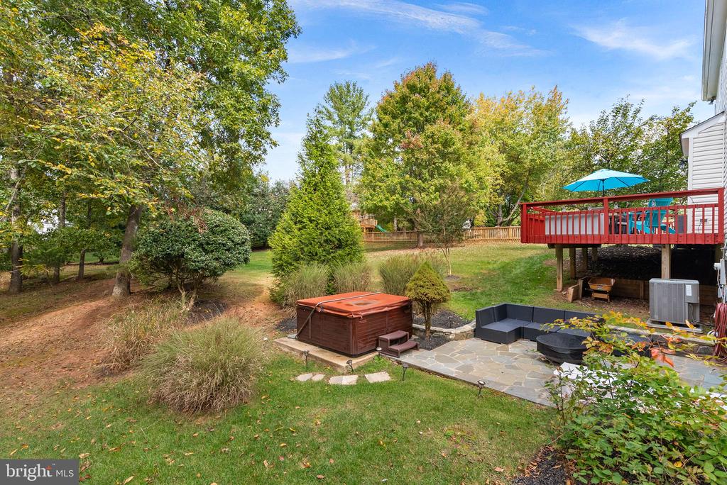 20017 GREAT FALLS FOREST DRIVE