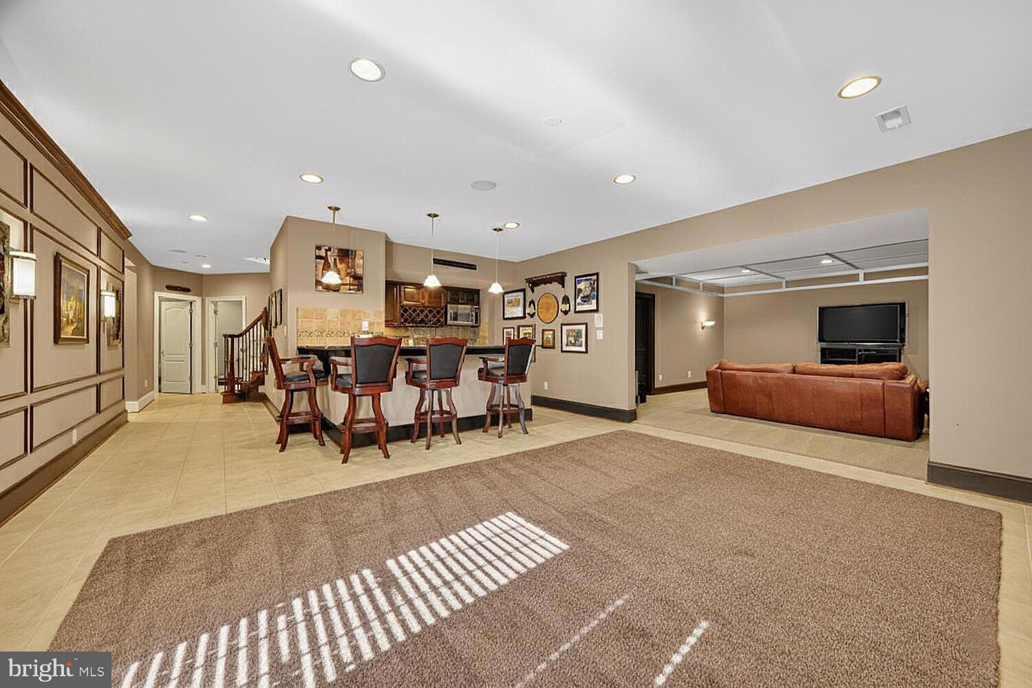 21816 AINSLEY COURT