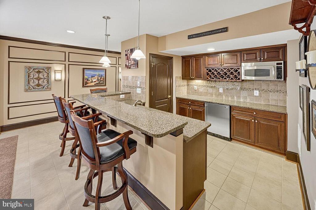 21816 AINSLEY COURT