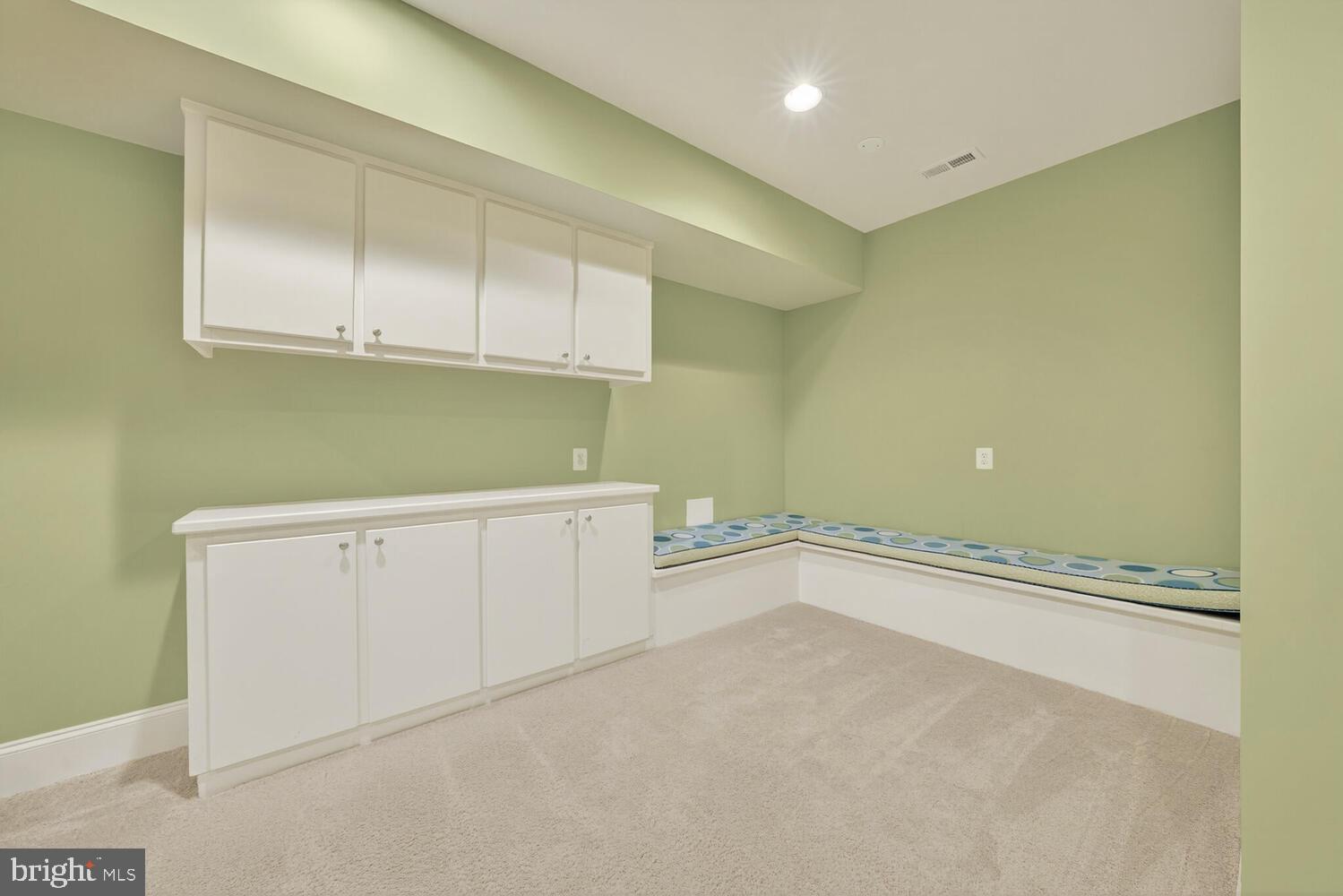 21816 AINSLEY COURT