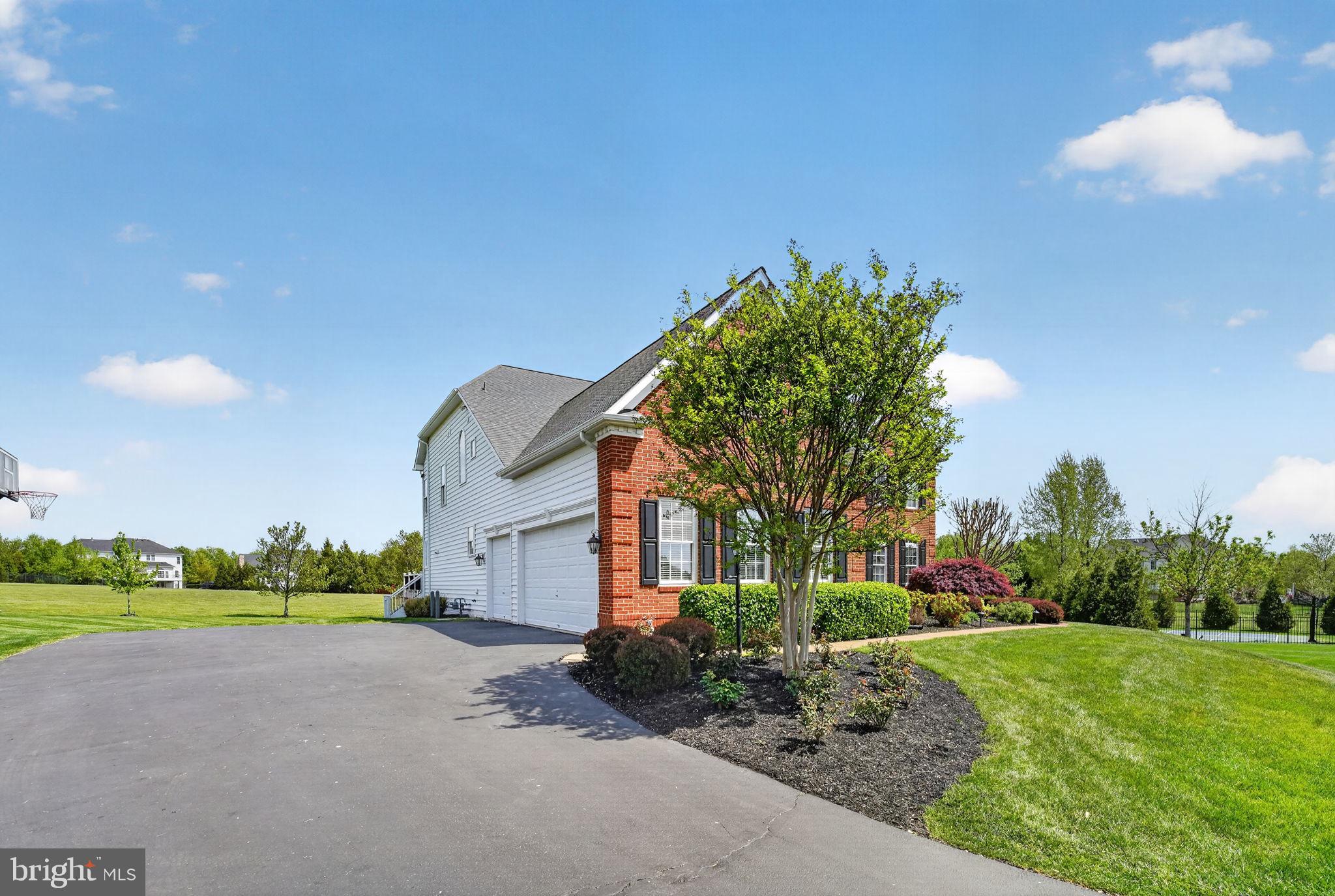 42966 VINO ROSSO COURT