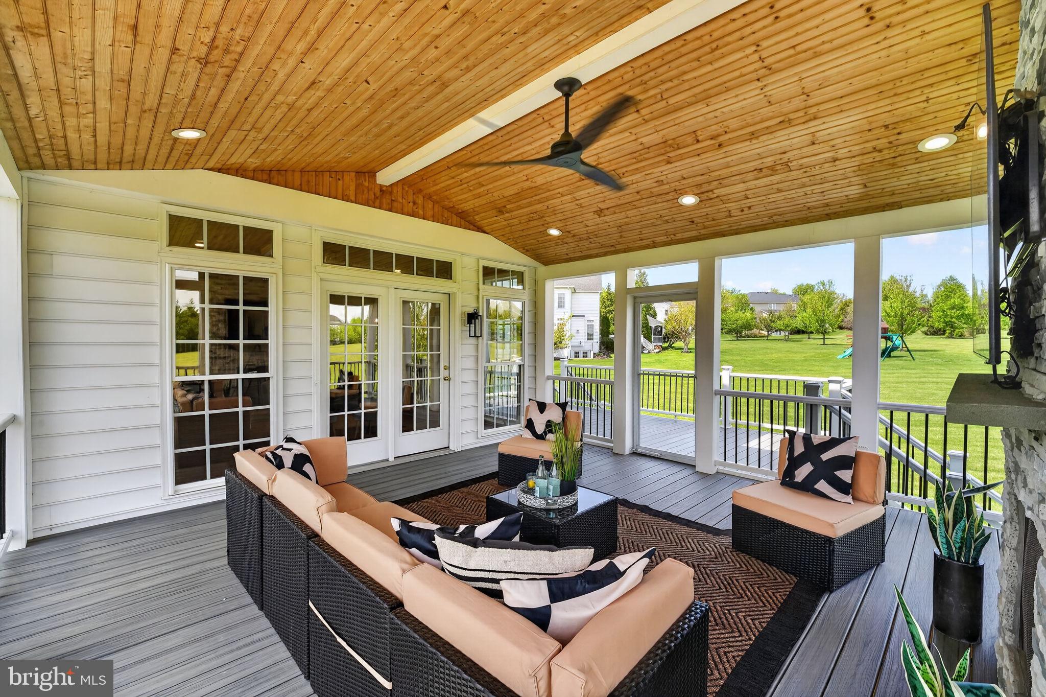 42966 VINO ROSSO COURT