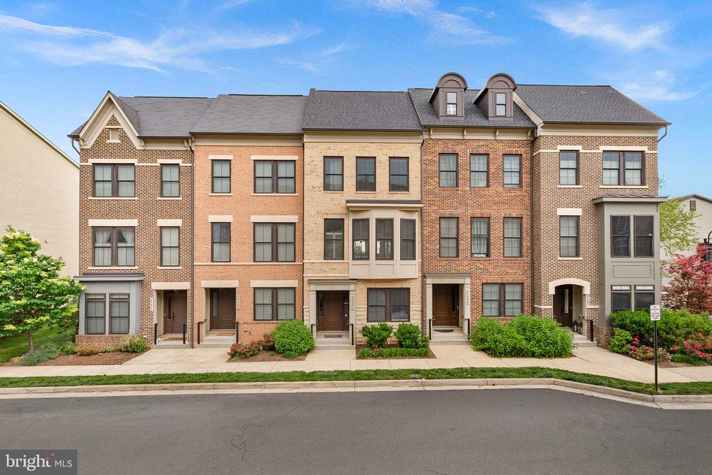 20401 CODMAN DRIVE