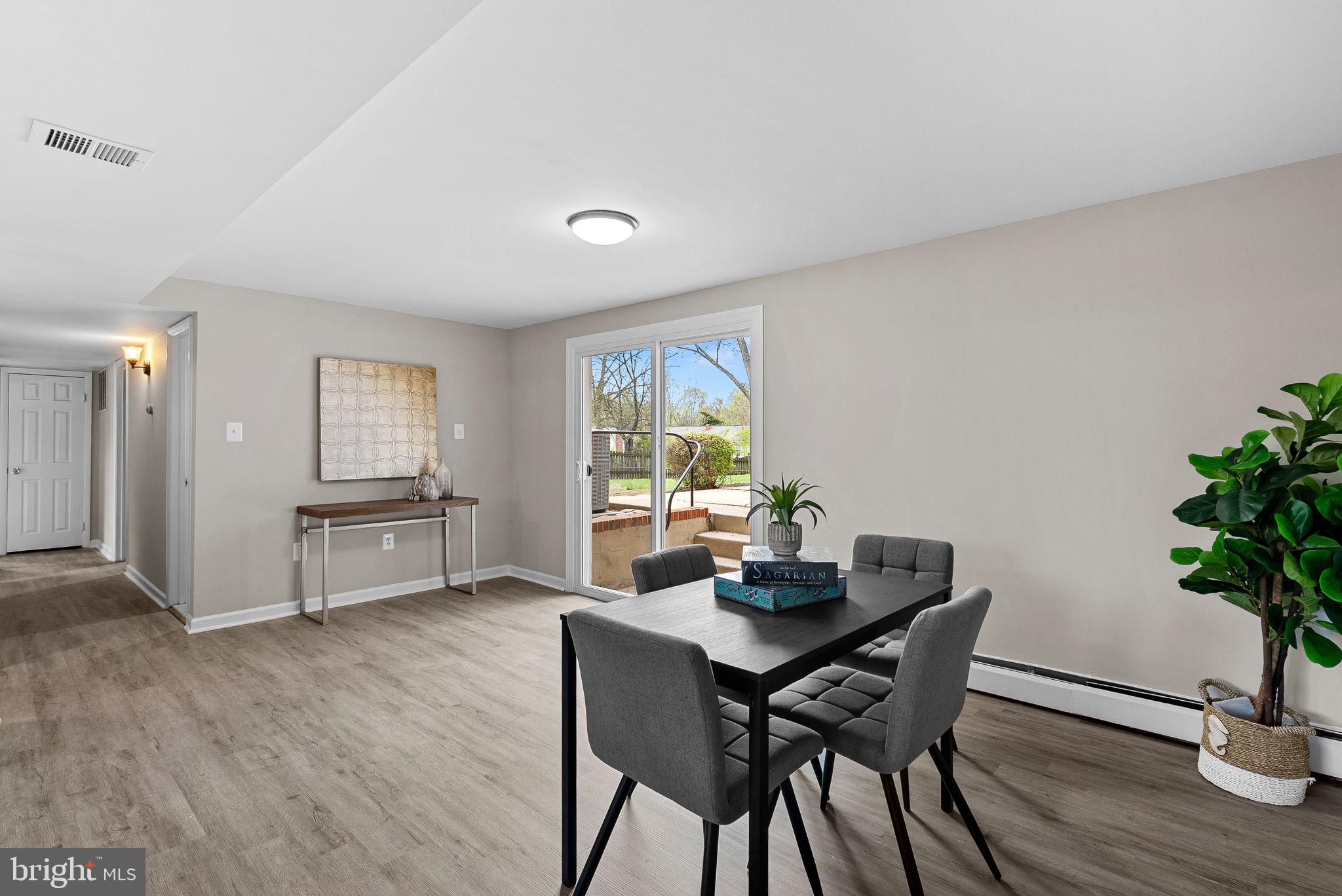 3761 del Mar Dr