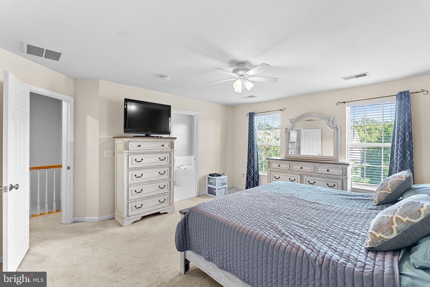 15673 Mendoza Ln
