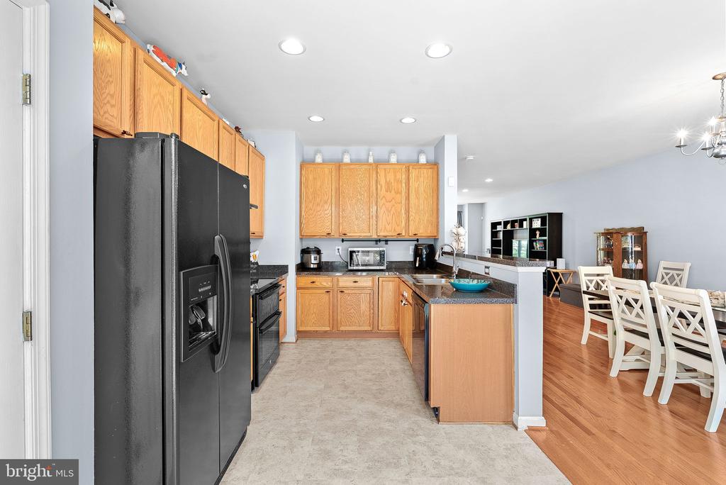 15673 Mendoza Ln