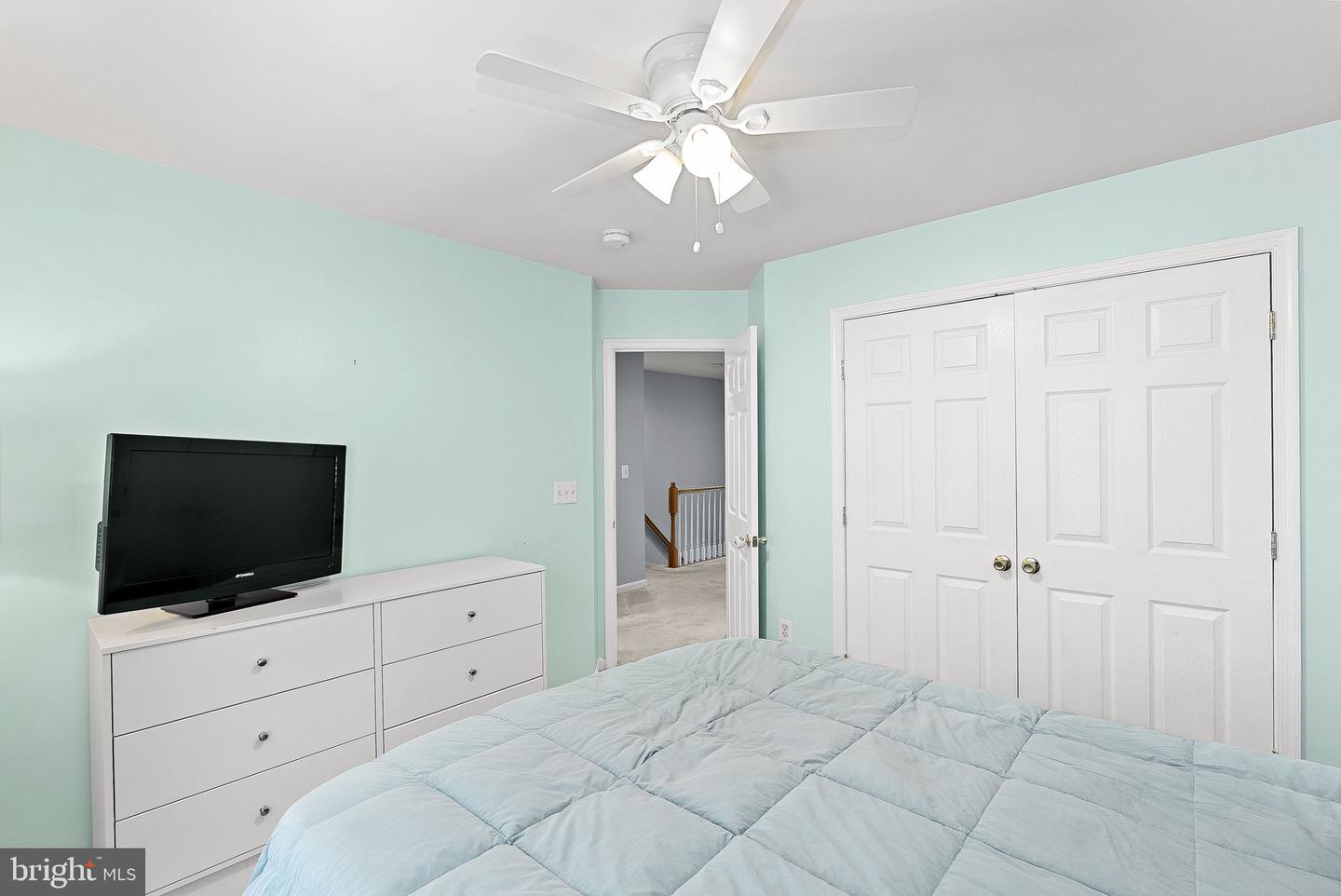15673 Mendoza Ln