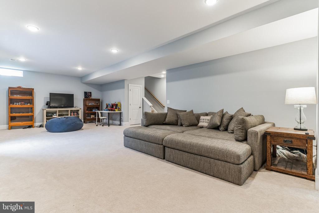6713 DOGWOOD BLOOM CT