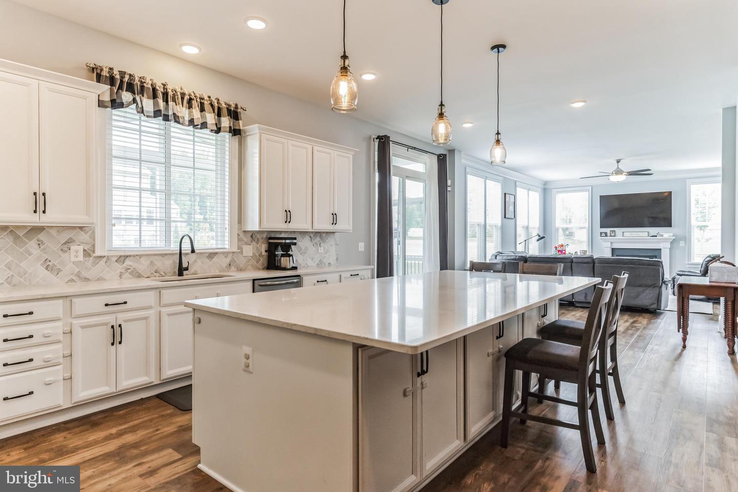 6713 DOGWOOD BLOOM CT